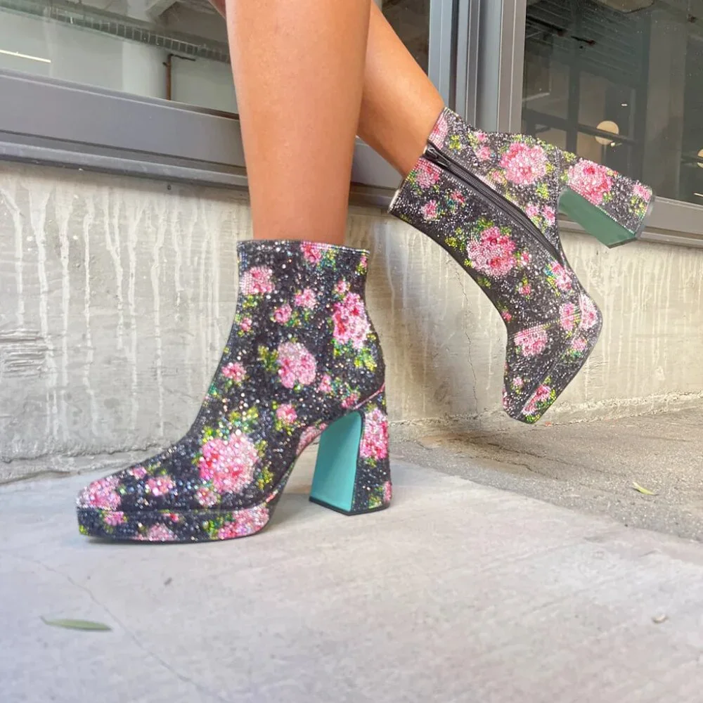 NEW BETSEY JOHNSON Delia Rhinestone Floral Booties Black/Pink 367tn - Picture 1 of 12